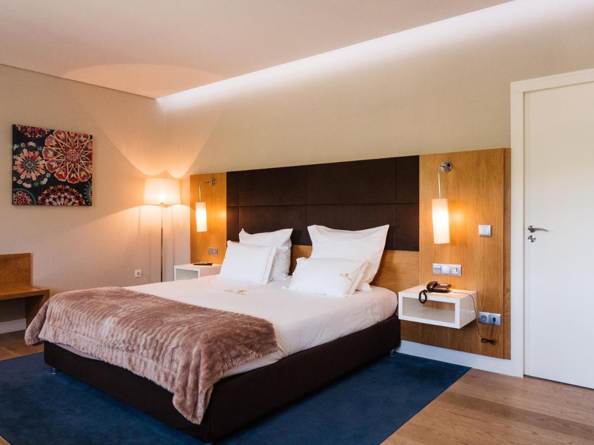 Hotel Fonte Velha Ponte da Barca Kültér fotó